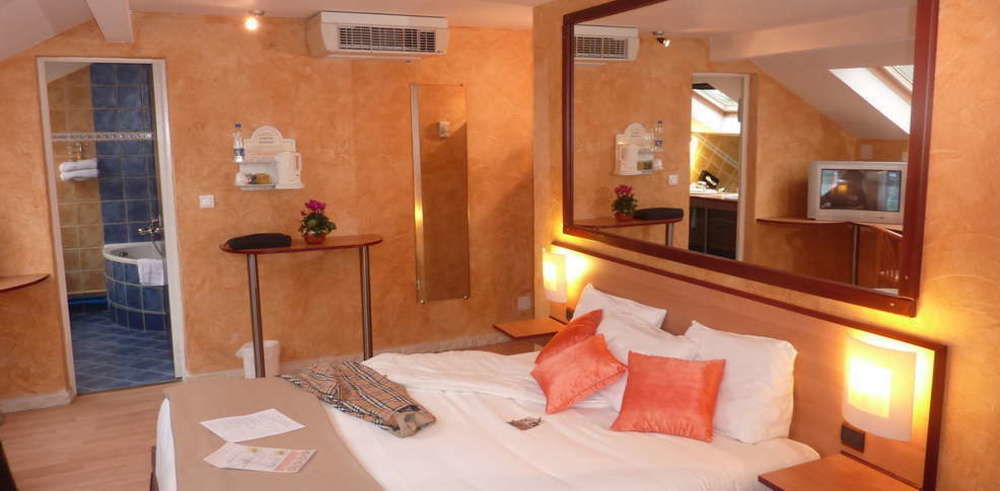 Hotel Bosquet Pau Centre - Self Check In Budget Hotel Rom bilde